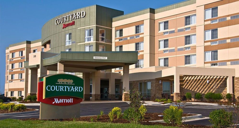 Courtyard By Marriott Lake Charles Bagian luar foto